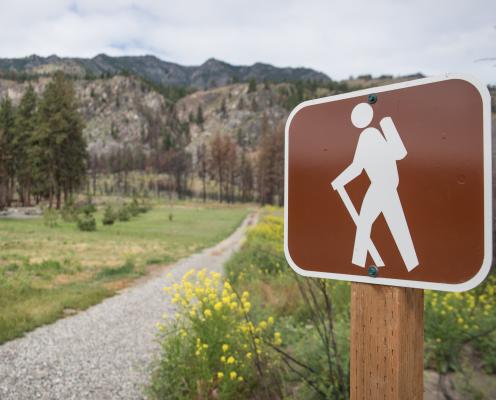 AltaLake_HikingSign