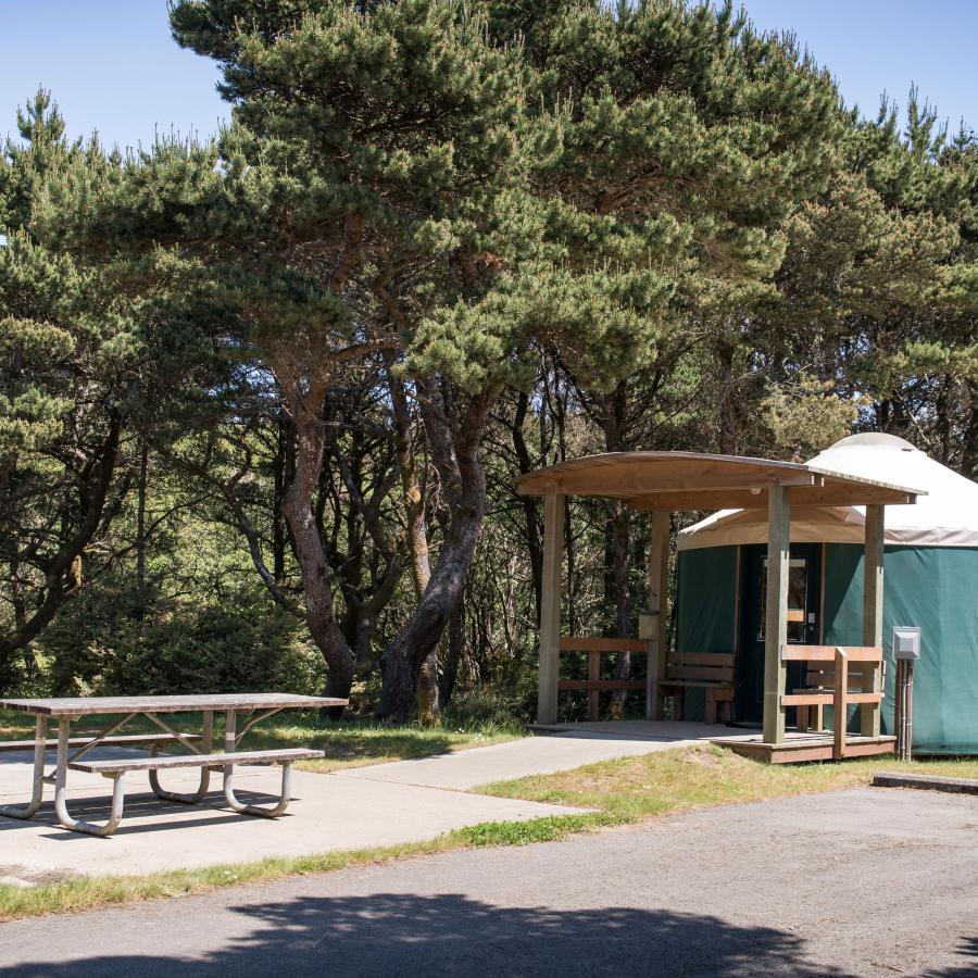 Twin Harbor yurts ADA ramp picnic table and fire pit